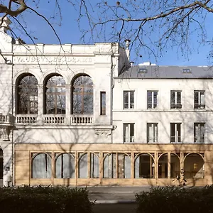 Elysee Montmartre Отель Париж